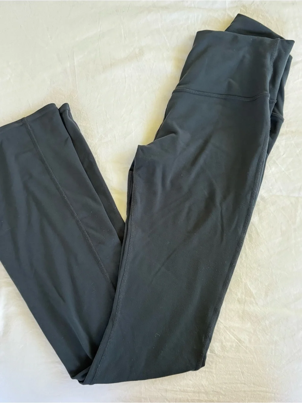 ALO Yoga soft stretchy